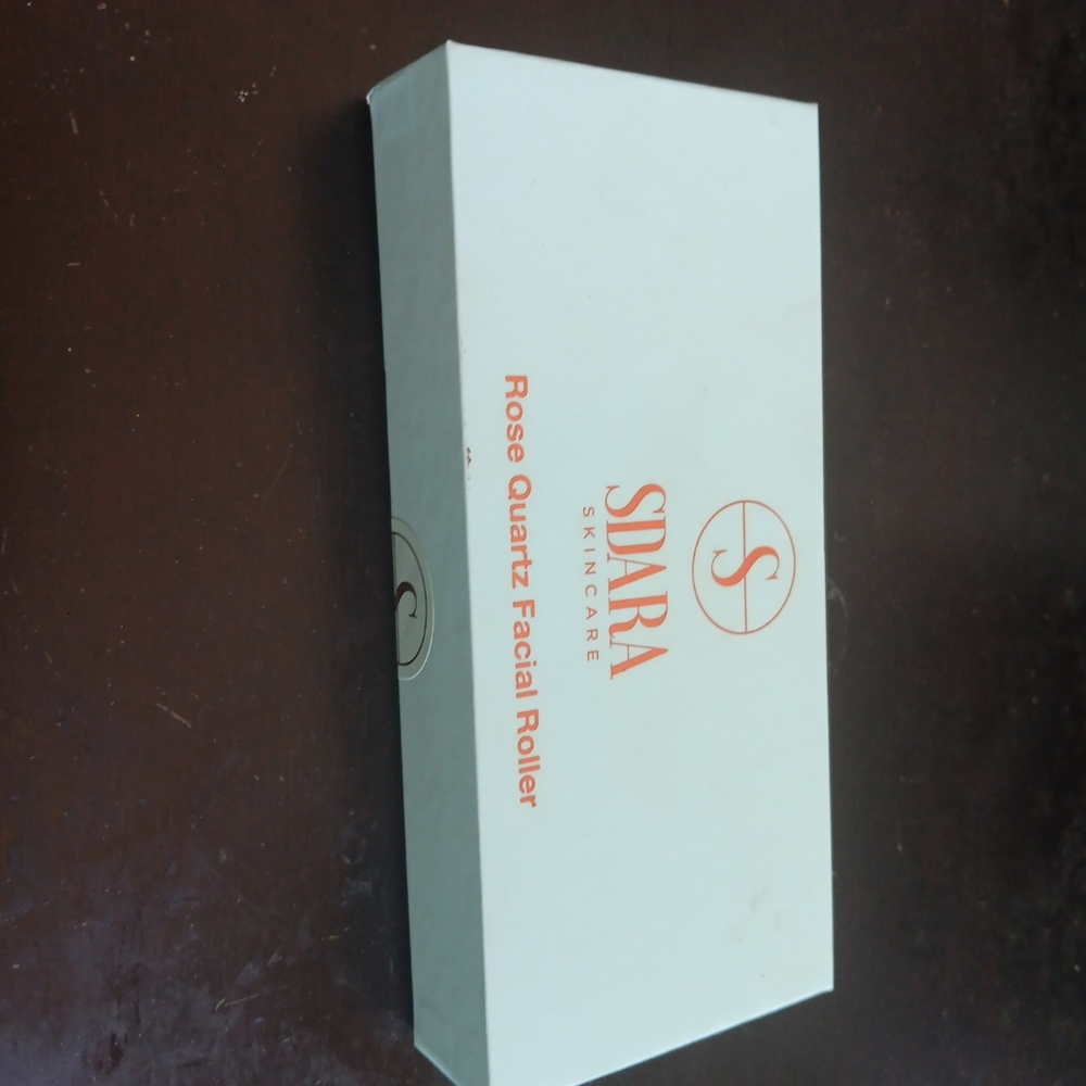SDARA Skincare Rose Quartz Facial Roller  FREE SHIPPING
